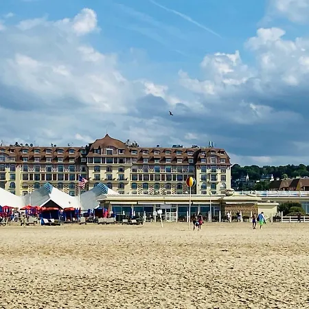 Appartement Le Birdie 2102- Bel Pour 4 Dans Golf Avec Piscine Deauville